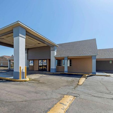 Econo Lodge Pryor Creek Kültér fotó