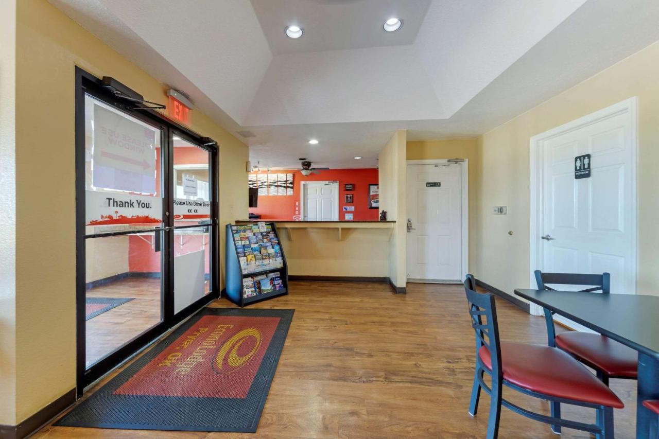 Econo Lodge Pryor Creek Kültér fotó
