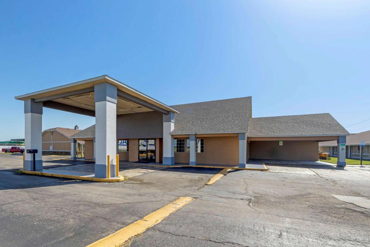 Econo Lodge Pryor Creek Kültér fotó