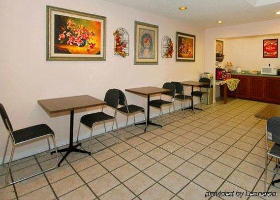 Econo Lodge Pryor Creek Étterem fotó
