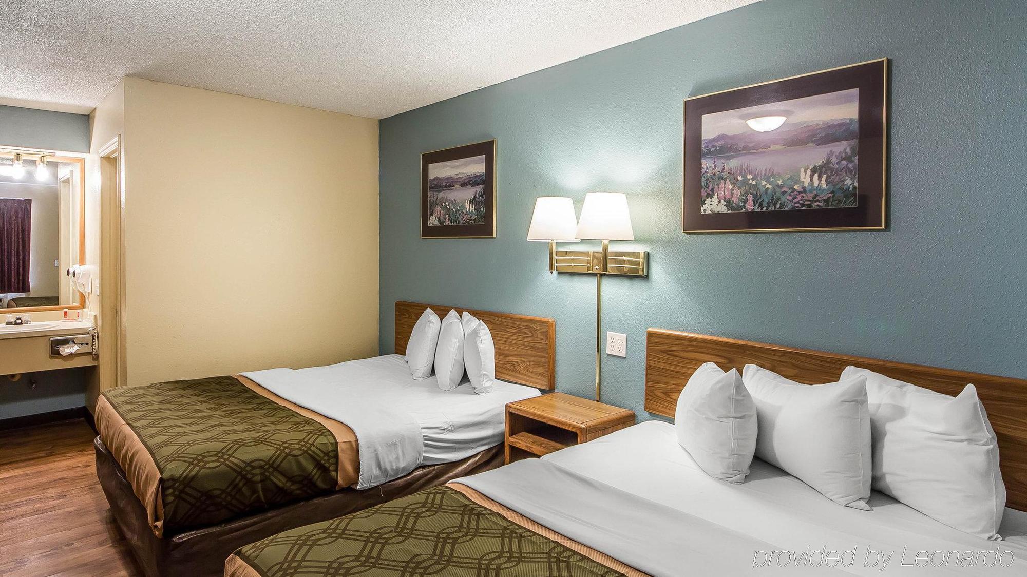 Econo Lodge Pryor Creek Kültér fotó