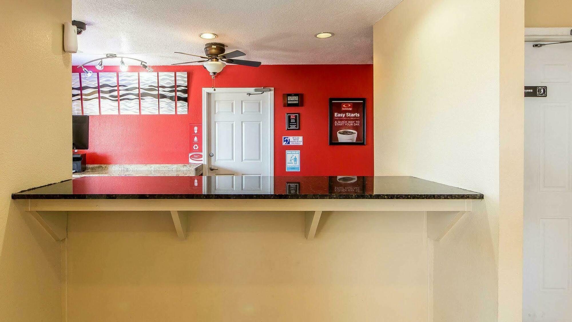 Econo Lodge Pryor Creek Kültér fotó