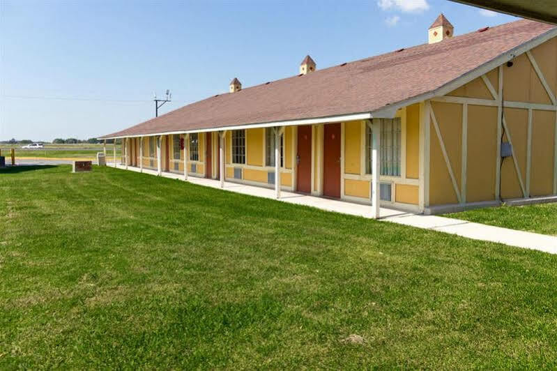 Econo Lodge Pryor Creek Kültér fotó